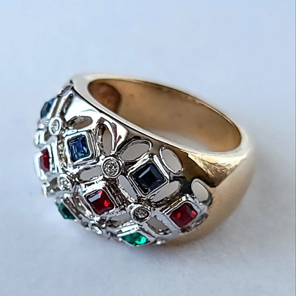 Vintage Domed Gemstone Coctail Ring 6